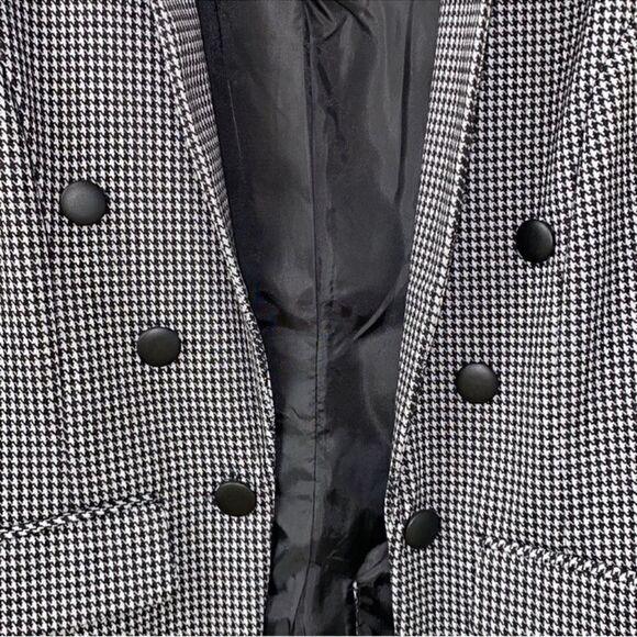 C Est 1946 Black & White Blazer (Size Medium) - Picture 6 of 6